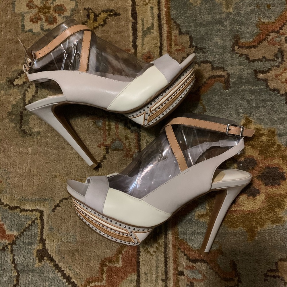 Gianni Bini strappy tri-color stiletto